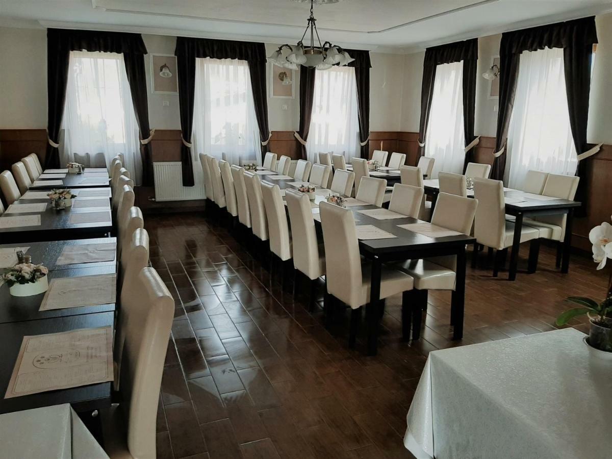 Ligetalja Termal Hotel Peneszlek Ngoại thất bức ảnh
